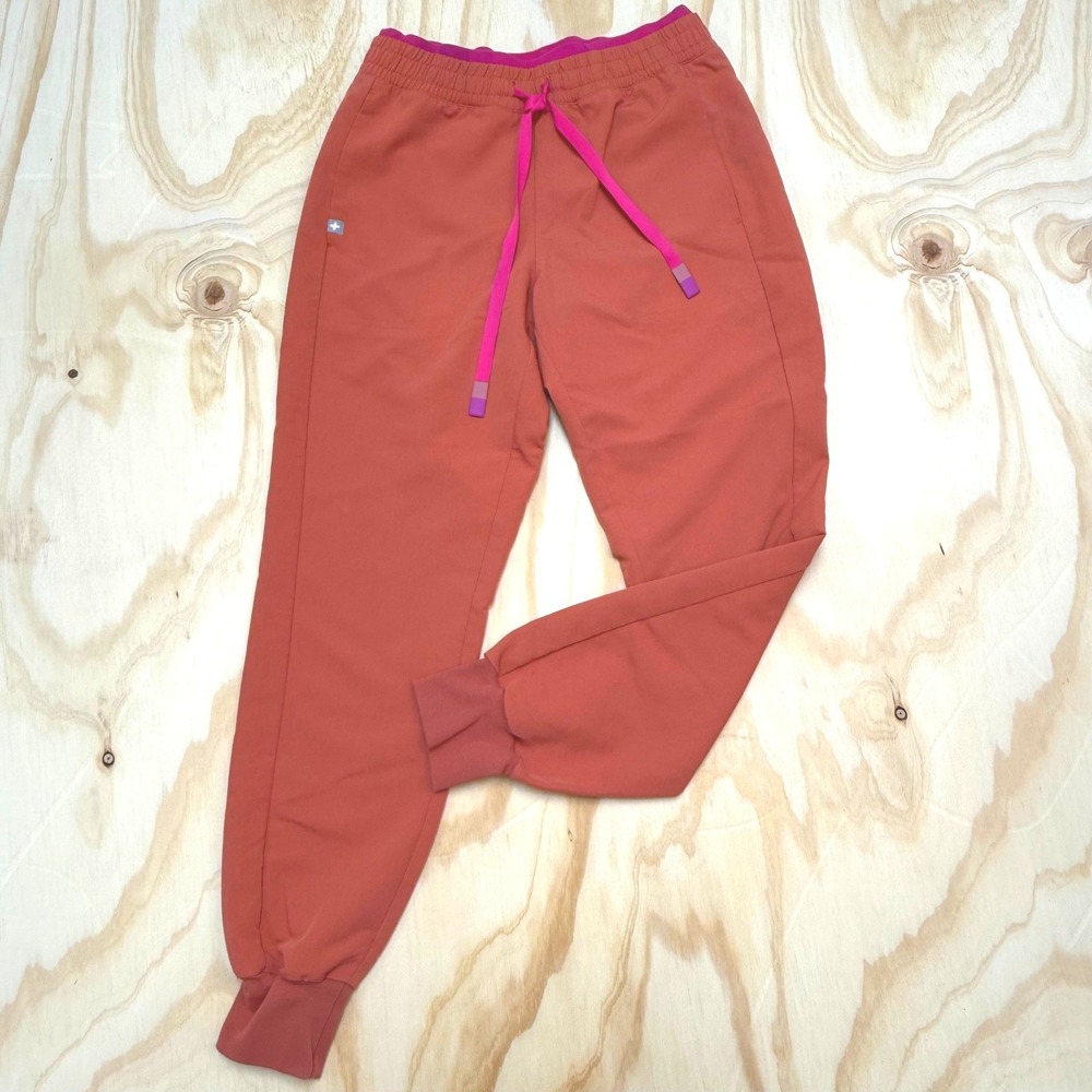FIGS Technical Collection Mari Petite Scrub Jogger Pants Orange Pink W22SW2009P